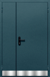 Фото двери «Полуторная с отбойником №33» в Реутове
